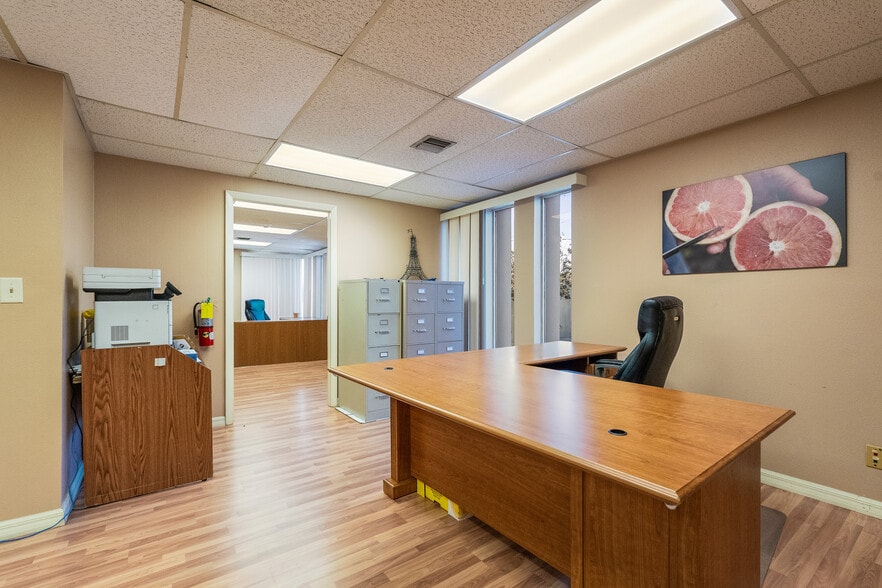 More Photos Of 2600 45th St, Vero Beach Food Processing For Sale