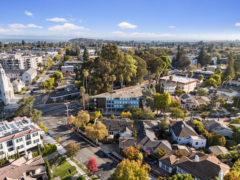 More Photos Of 55 El Camino Real, Burlingame Apartments For Sale