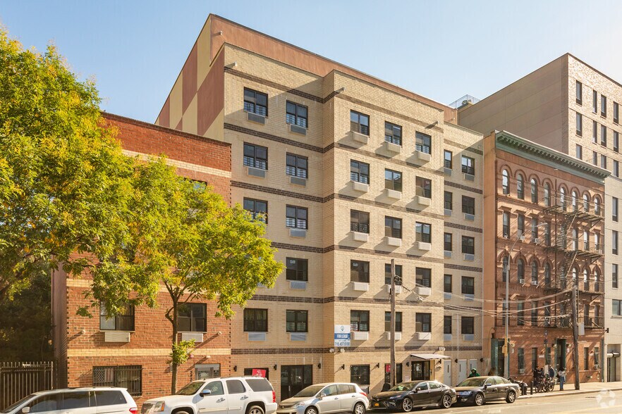 Primary Photo Of 3418 3rd Ave, Bronx Apartments For Lease