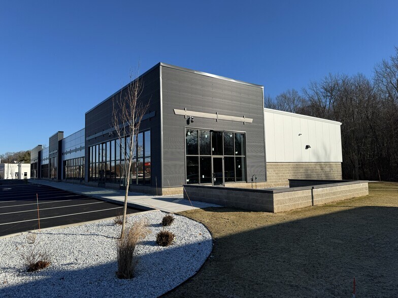 More Photos Of 212 Talcottville Rd, Vernon General Retail For Lease