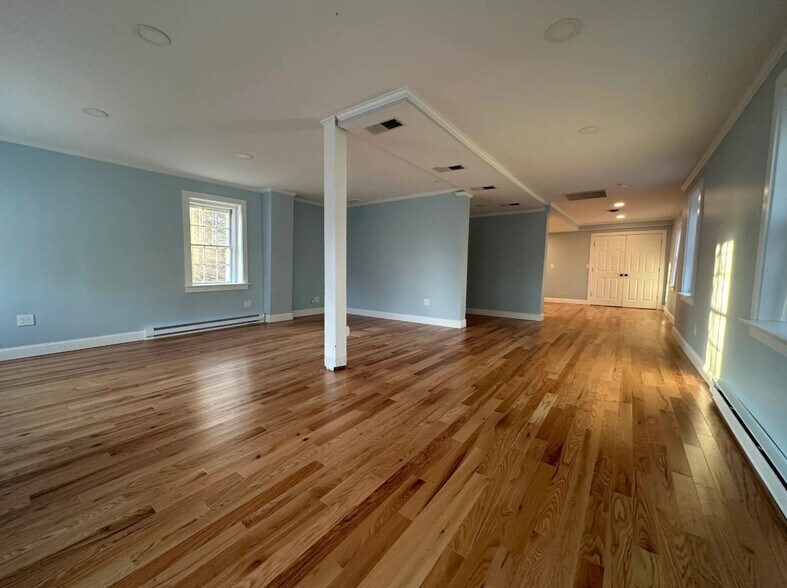 More Photos Of 201 Tilghman St, Oxford Loft Creative Space For Lease