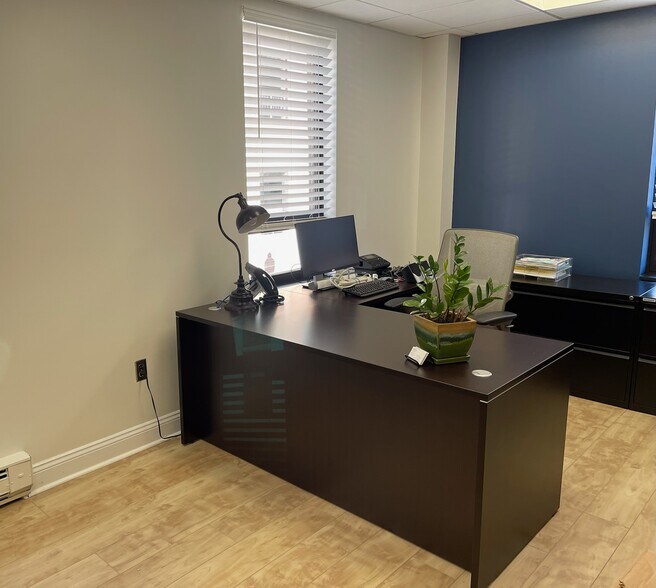 More Photos Of 2121 Eisenhower Ave, Alexandria Coworking Space
