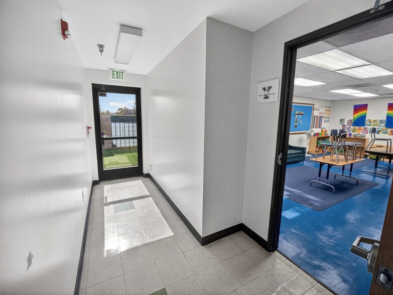 More Photos Of 2350-2400 S Central Ave, Compton Warehouse For Lease