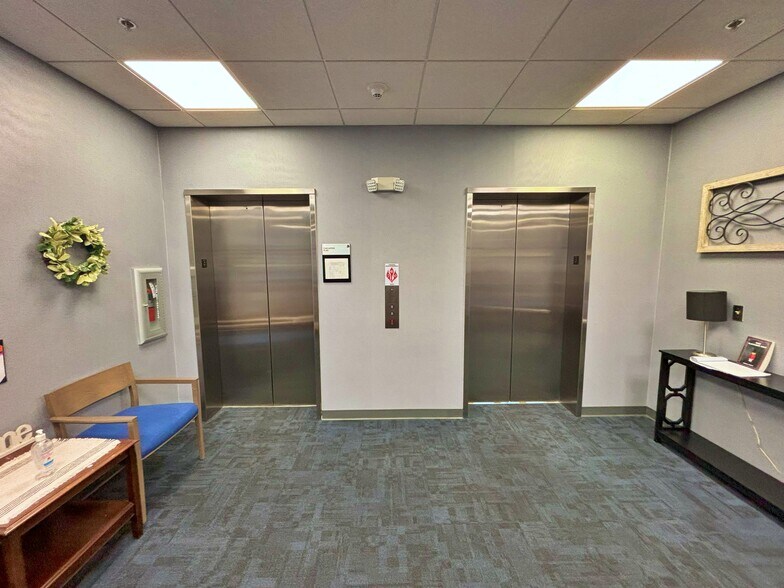 More Photos Of 10220 US Hwy 19, Port Richey Loft Creative Space For Lease