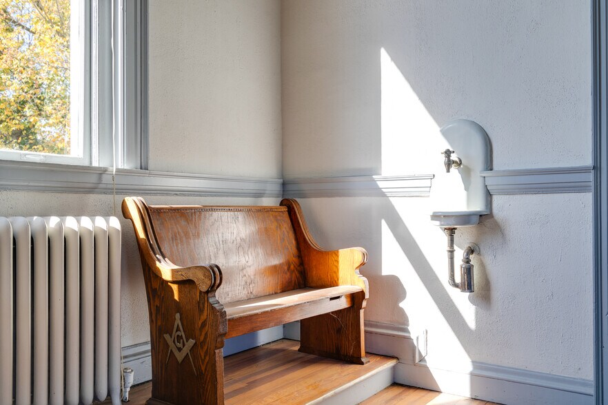 More Photos Of 520 N 25th St, Richmond Lodge Meeting Hall For Sale