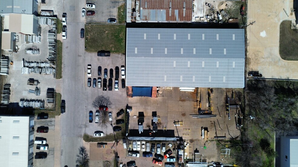 More Photos Of 4204-4210 Felter, Austin Unknown For Lease