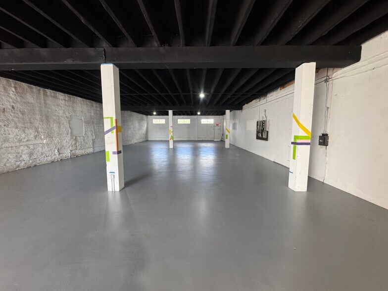 More Photos Of 995 NW 72nd St, Miami Warehouse For Lease