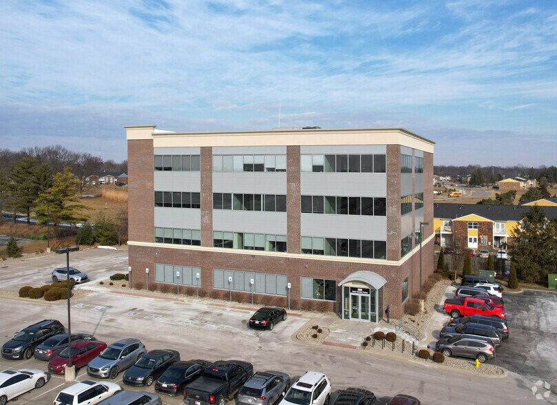 More Photos Of 580 E Carmel Dr, Carmel Office For Lease