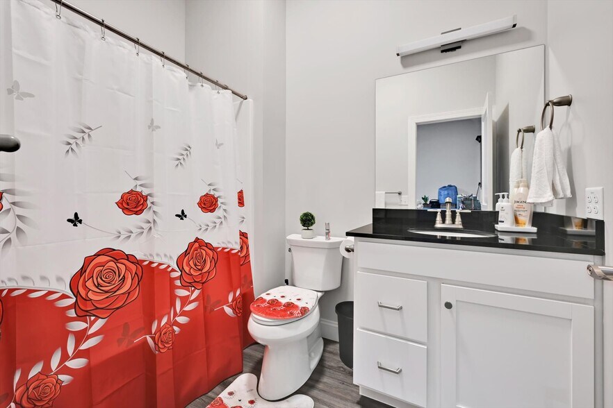 More Photos Of 236 W Market St, Jonestown Multifamily For Sale