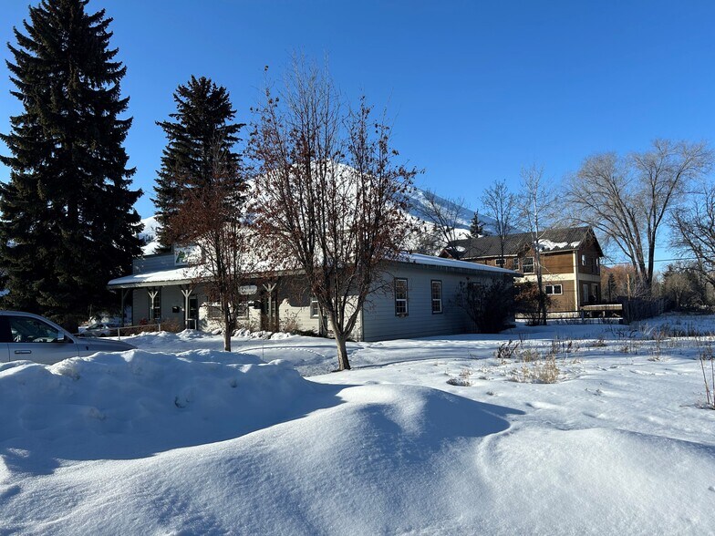 More Photos Of 315 S River St, Hailey Medical For Sale