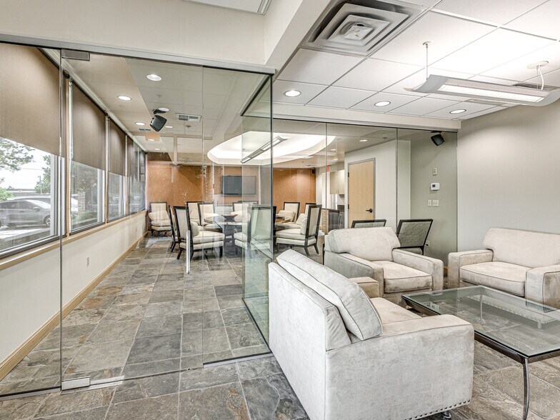 More Photos Of 521 W Wilshire Blvd, Oklahoma City Medical For Lease