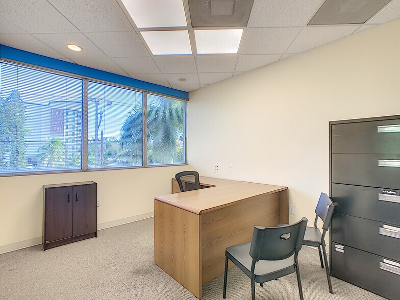 More Photos Of 777 SE 20th St, Fort Lauderdale Loft Creative Space For Lease