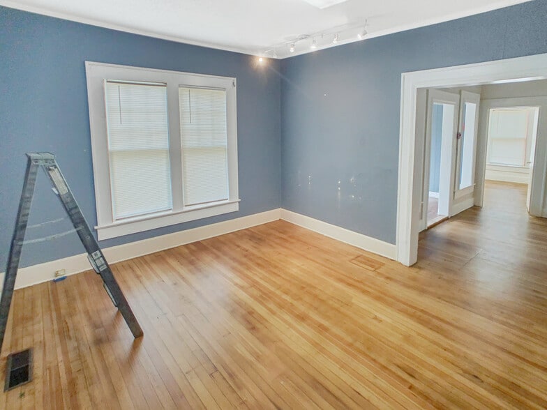 More Photos Of 2415 13th St, Tuscaloosa Office For Lease
