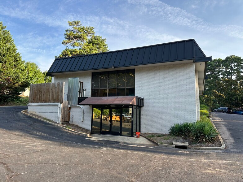 More Photos Of 2200 New Bern Ave, Raleigh Office For Sale