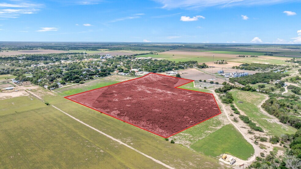 More Photos Of TBD County Road 585, La Coste Land For Sale