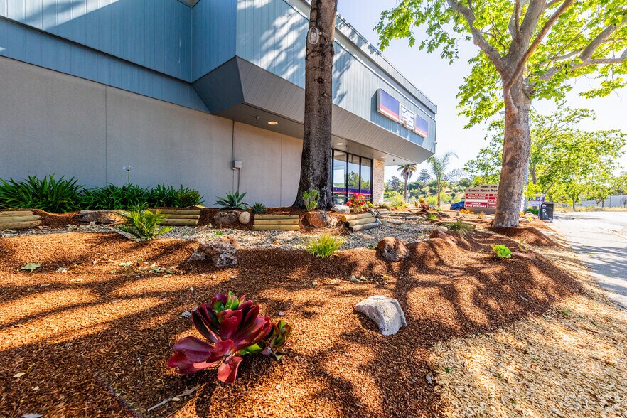 More Photos Of 3565-3589 Industrial Dr, Santa Rosa Unknown For Lease