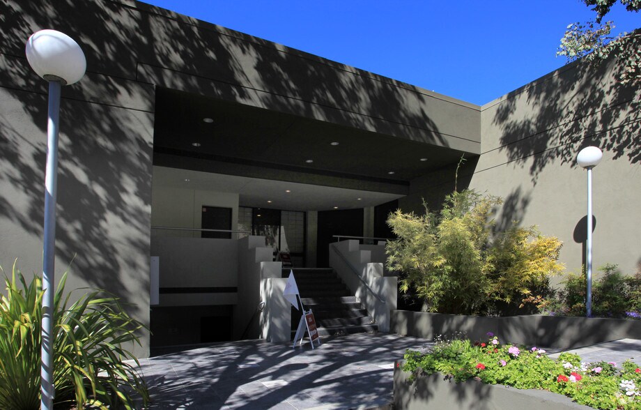 More Photos Of 500 Silver Spur Rd, Rancho Palos Verdes Office For Lease