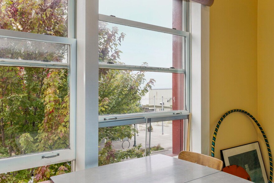 More Photos Of 936 Water St, Port Townsend Storefront Retail Residential For Sale