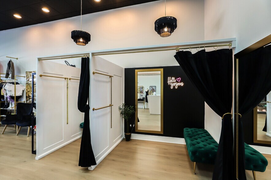 More Photos Of 199 Blue Ravine Rd, Folsom Freestanding For Lease