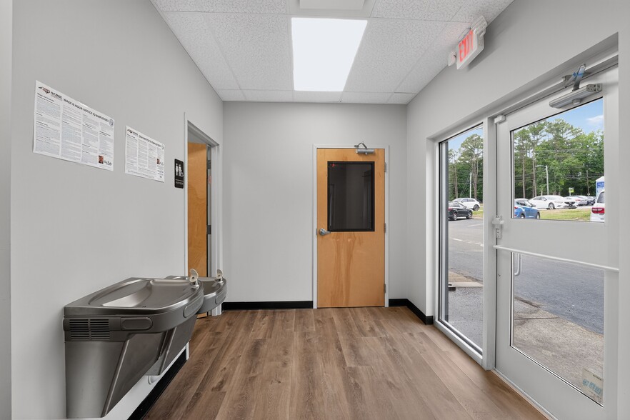 More Photos Of 5234 N Roxboro Rd, Durham Freestanding For Lease