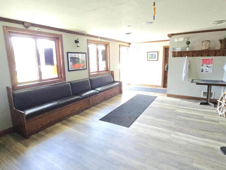 More Photos Of 1702 Ford St, Ogdensburg Specialty For Sale