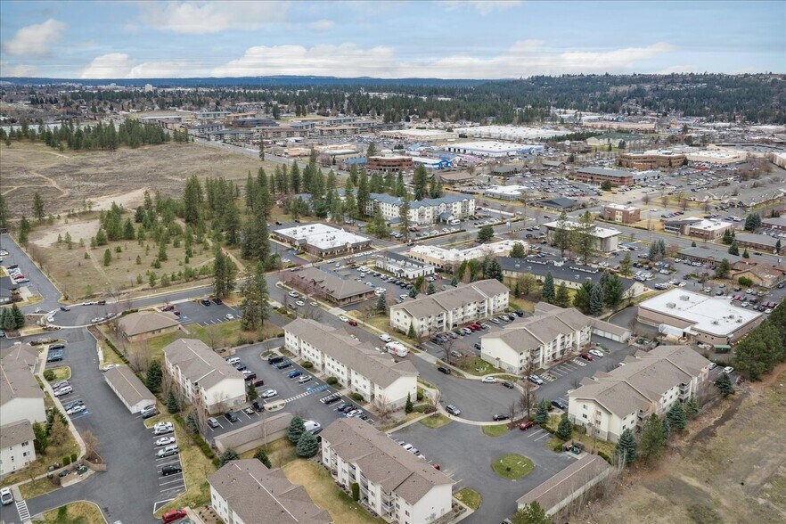 More Photos Of 9718 N Morton Ct, Spokane Office For Sale