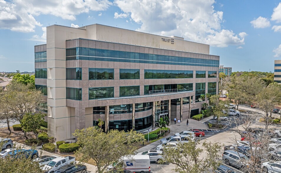 More Photos Of 12751 New Brittany Blvd, Fort Myers Office For Lease