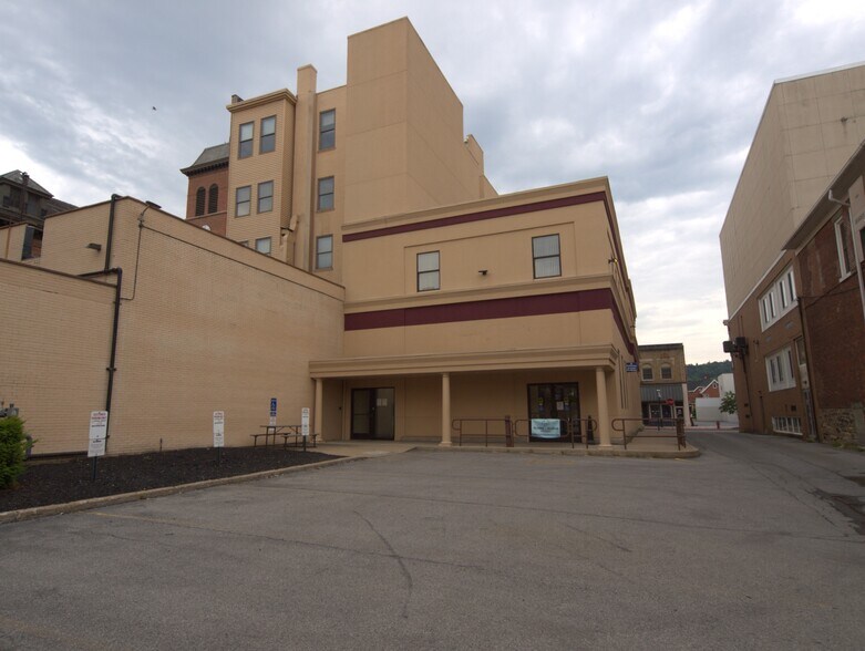 More Photos Of 11 N 2nd St, Clearfield Storefront Retail Office For Lease