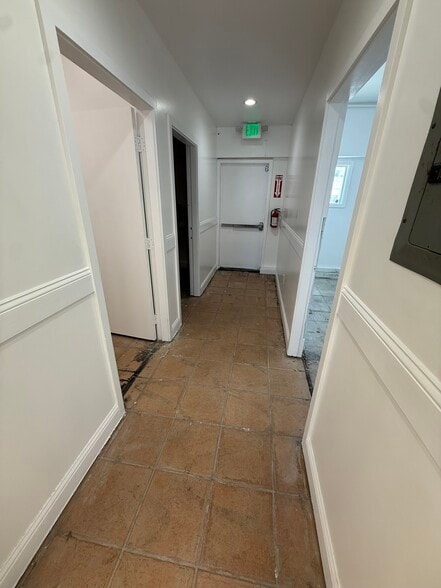 More Photos Of 1410-1464 Cary Ave, San Mateo General Retail For Lease