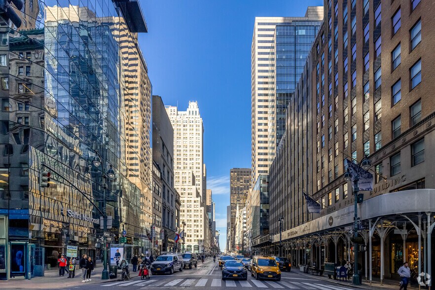 More Photos Of 575 Fifth Ave, New York Office For Lease