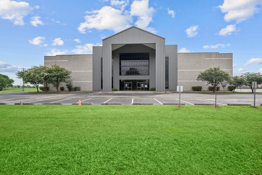 Primary Photo Of 14415 Fondren Rd, Missouri City Religious Facility For Sale