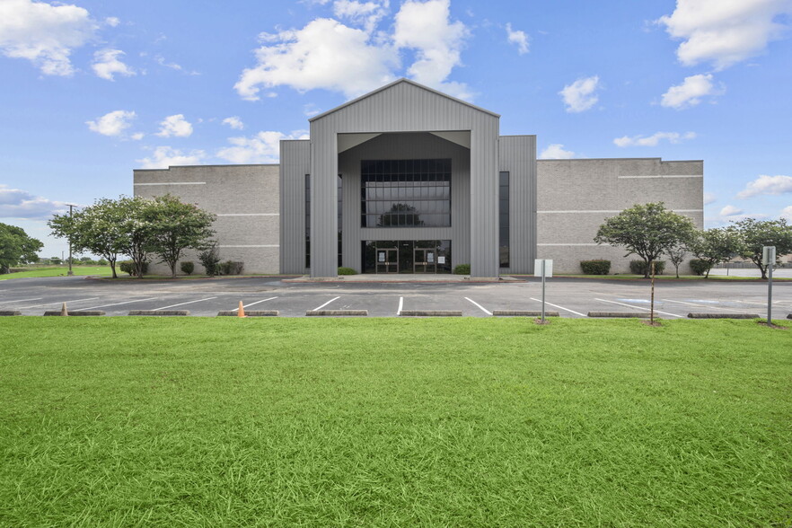 Primary Photo Of 14415 Fondren Rd, Missouri City Religious Facility For Sale