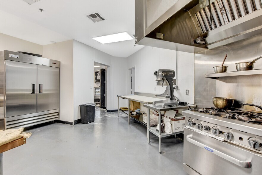 More Photos Of 4375 S Buffalo Dr, Las Vegas Storefront Retail Office For Sale