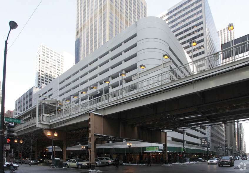 Primary Photo Of 172-190 W Madison St, Chicago Parking Garage For Sale