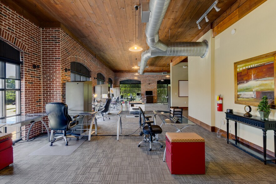 More Photos Of 912 Holcomb Bridge Rd, Roswell Loft Creative Space For Sale