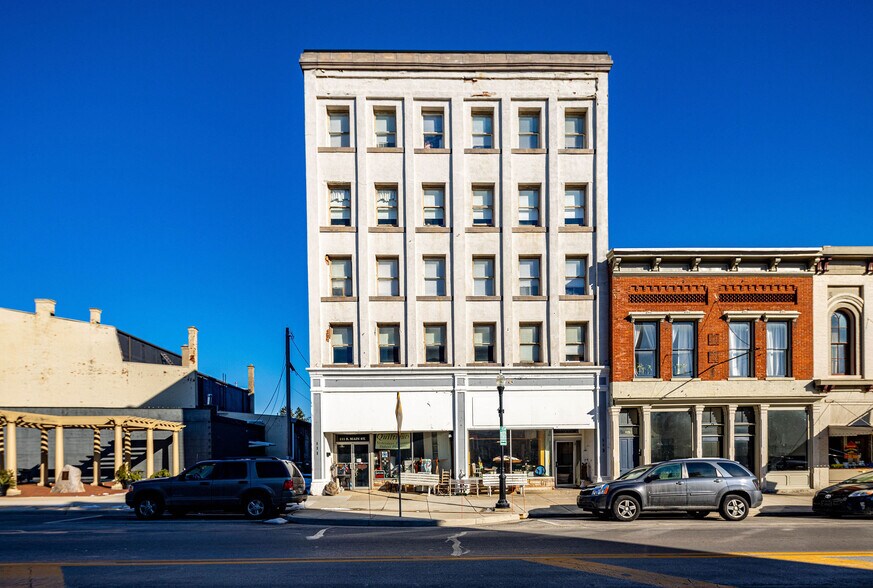 Primary Photo Of 113 S Main St, Urbana Apartments For Lease