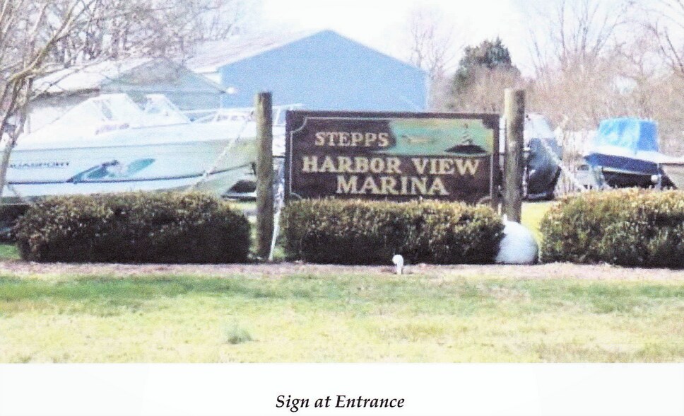 More Photos Of 277 Harbor View Cir, Colonial Beach Marina For Sale