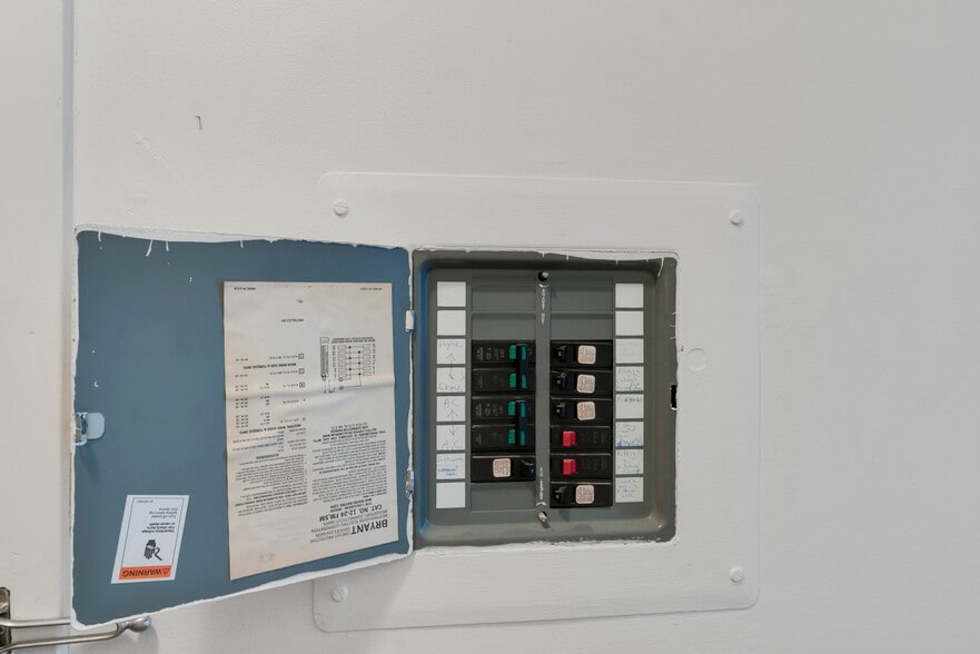 More Photos Of 645 N Paca St, Baltimore Apartments For Sale