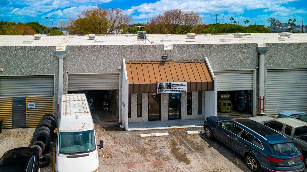 More Photos Of 7313 NW 56th St, Miami Warehouse For Sale