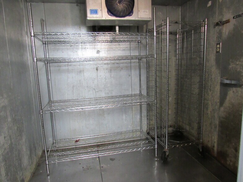 More Photos Of 150 W Dubois Ave, Dubois General Retail For Lease