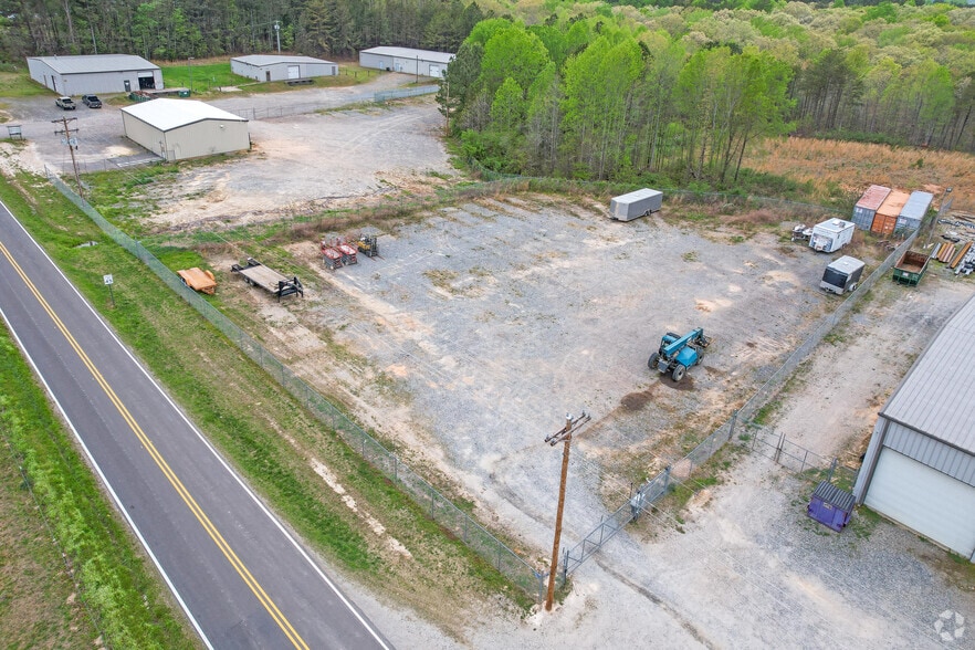 More Photos Of 645 Bess Town Rd, Bessemer City Warehouse For Lease