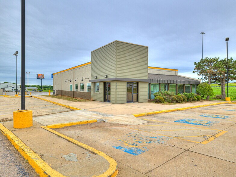 More Photos Of 4903 N Harrison St, Shawnee Restaurant For Sale