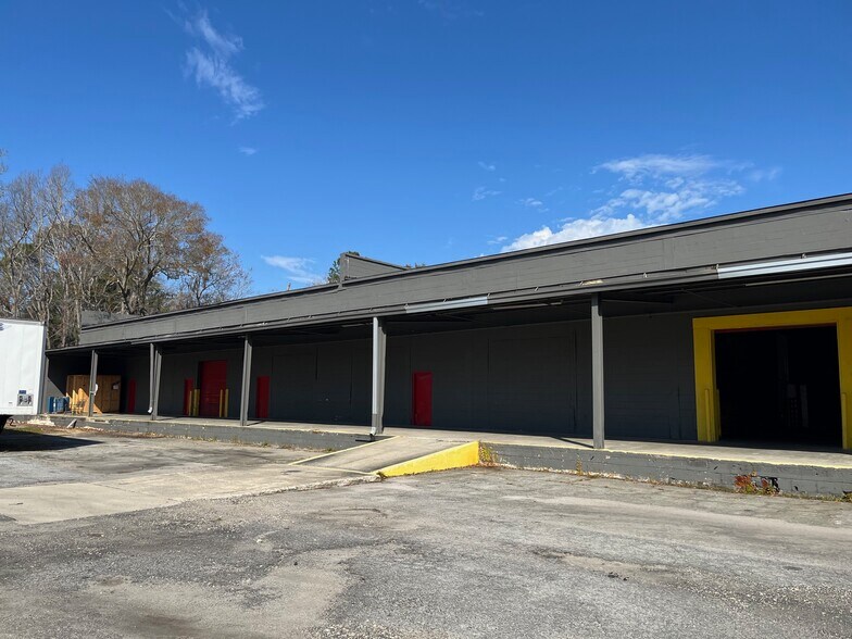 More Photos Of 1902 Staley Ave, Savannah Industrial For Lease