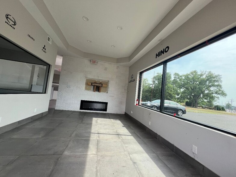 More Photos Of 2913 US 130, Delran Auto Dealership For Sale
