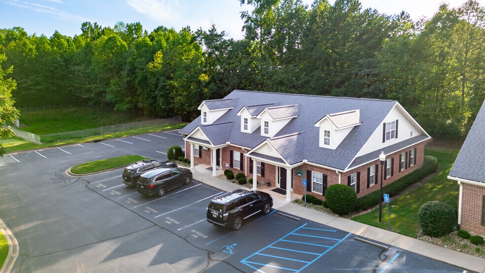 More Photos Of 248-250 Adley Way, Greenville Office For Sale