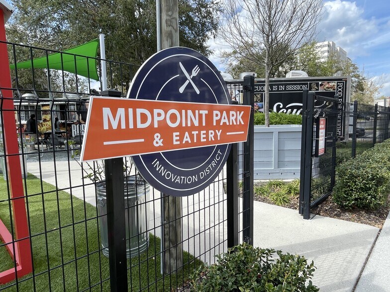 More Photos Of 931 SW 2nd Ave, Gainesville Restaurant For Lease