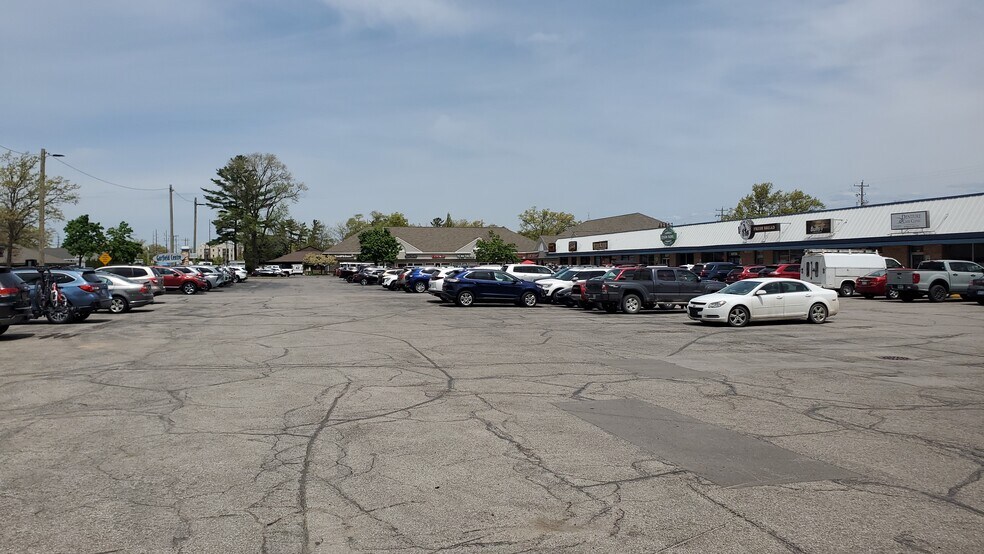 More Photos Of 851 S Garfield, Traverse City General Retail For Sale