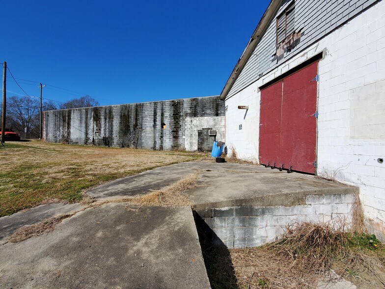 More Photos Of 1408 Glenn Ave, Kannapolis Warehouse For Lease