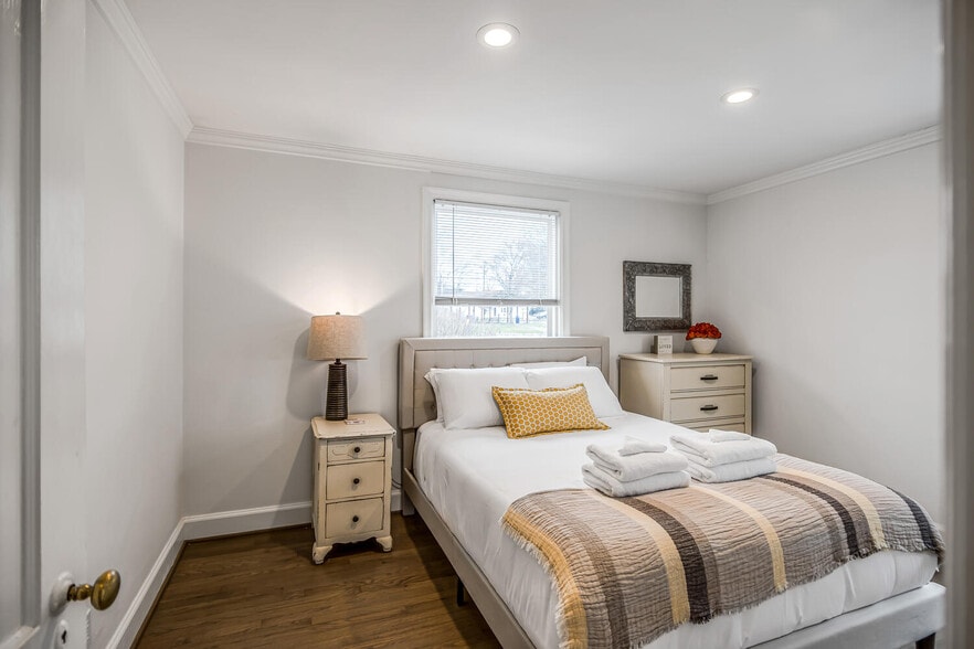 More Photos Of 2809 Azalea Pl, Nashville Loft Creative Space For Sale