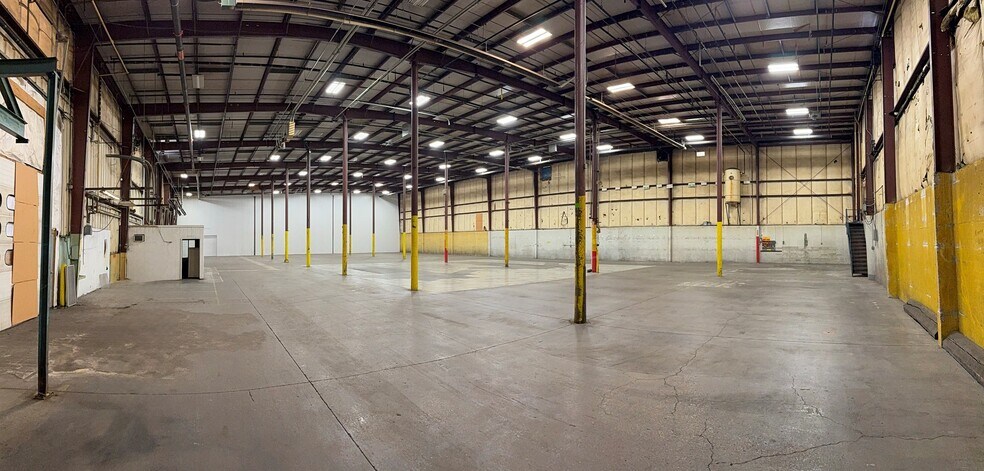 More Photos Of 409 E Cass St, Greenville Industrial For Lease